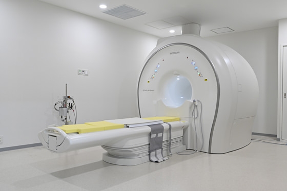写真:MRI(富士フイルム ECHELON Smart)